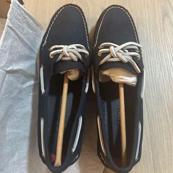 Sperry shoes - Picture 5 of 10
